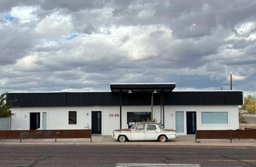 Marfa Hotel | Pik Pak