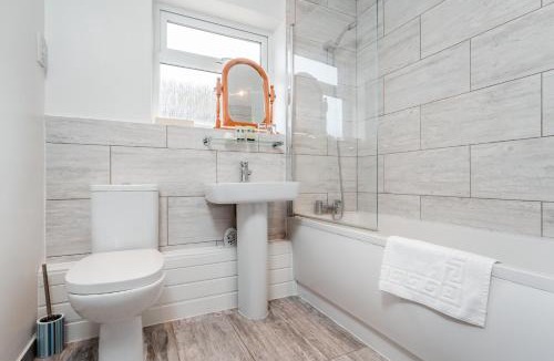 Needingworth Hotel | Pike and Eel Hotel and Marina