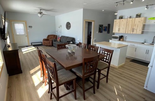 Division No. 16 Cabin | Pike Place - Lakefront on Lake of the Prairies