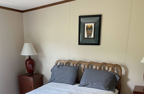 Friendship House | PIKE'S PEAK, HOUSE ON THE HILL