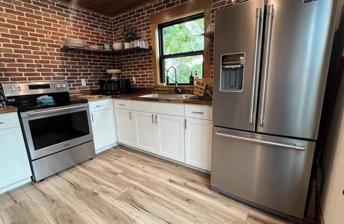 Kirby Cabin | "Pike's Place" New Cabin in Daisy Ark.