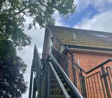 Much Birch Hotel | Pilgrim Hotel