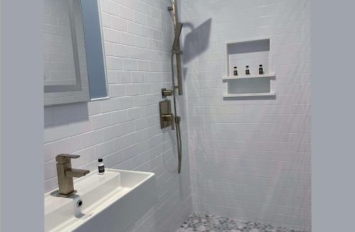 Commercial Street Hotel | Pilgrim House