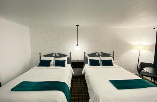 Lee Hotel | Pilgrim Inn