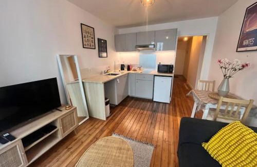 Decre-Cathedrale Apartment | Pilori 2 pers, separate bedroom, Tv wifi