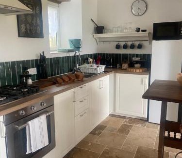 Plouguenast House | Pinabre Rose Cottage