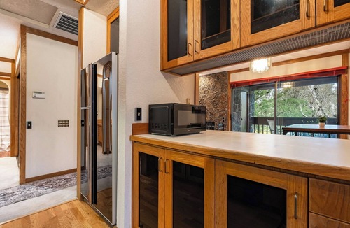 Welches Apartment | Pine 2 Paws - Golf Course - Sauna - Pool