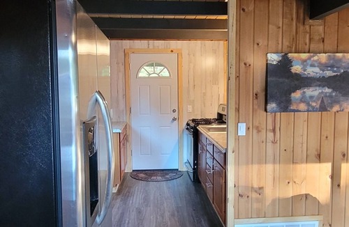 Grayling Cabin | Pine Acres Getaway- North.