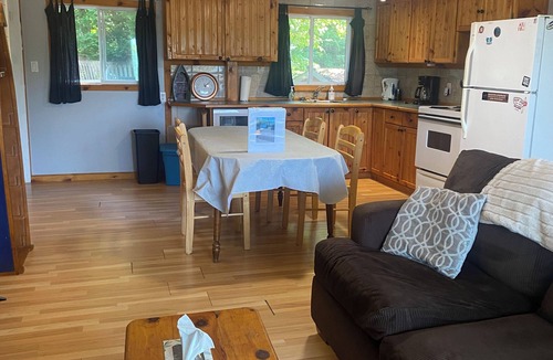 Frontenac Cottage | Pine Bay Hideaway. Perfect waterfront escape in a lakeside retreat!