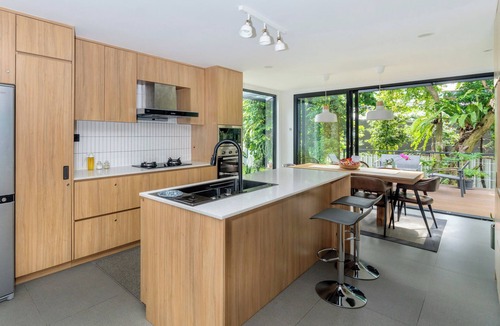 Sukajadi Villa | Pine Breeze Loft House