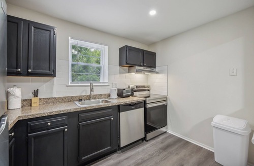 Newark Apartment | Pine Brook 120 I Pool Gym I Free Parking !