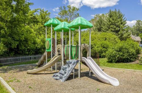 Newark Apartment | Pine Brook 124 I Modern Gem I Free Parking