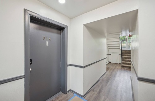 Newark Apartment | Pine Brook 410 I Pool Gym I Free Parking !