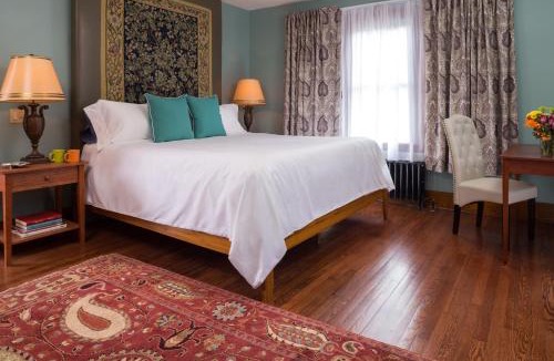 Sparrow Bush Bed & Breakfast | Pine Brook Manor
