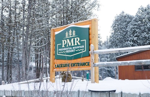 Bethlehem Cabin | Pine Cabin: Lakefront Log Cabin Retreat