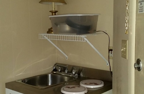 Penobsquis Hotel | Pine cone Motel