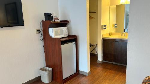 Willits Hotel | Pine Cone Motel