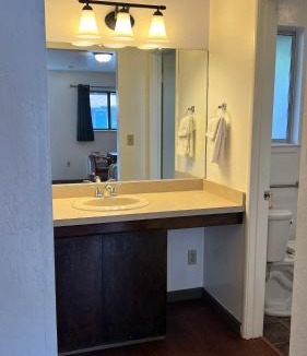 Willits Hotel | Pine Cone Motel