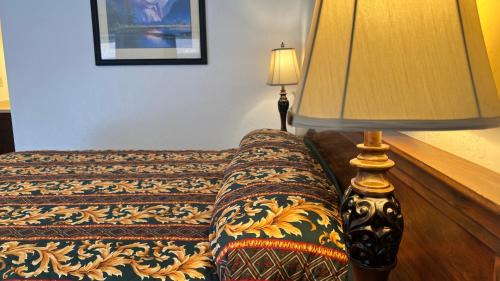 Willits Hotel | Pine Cone Motel