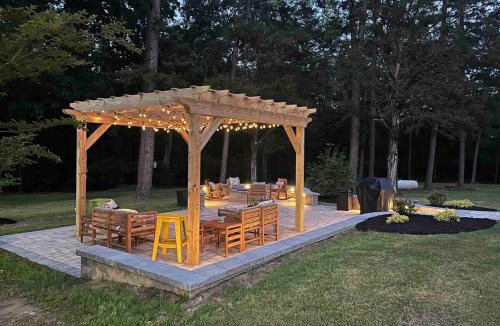 Burkeville House | Pine Creek Farm
