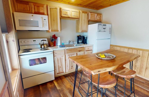 Gaines Apartment | Pine Creek, PA Grand Canyon, Mountain View