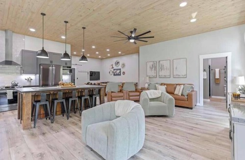 Sugar Grove Cabin | Pine Grove Barndominium