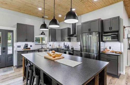 Sugar Grove Cabin | Pine Grove Barndominium