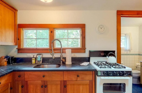 North Eastham House | Pine Grove Cottage