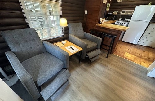 Lincolnville Cottage | Pine Grove Cottages