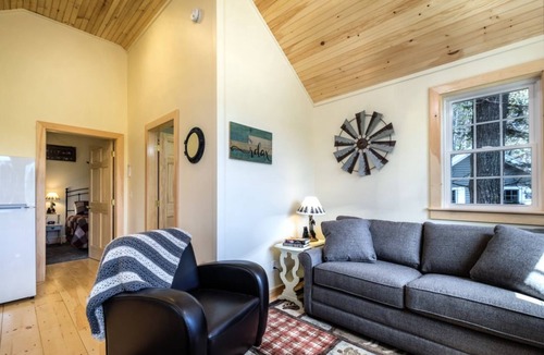 Lincolnville Cottage | Pine Grove Cottages