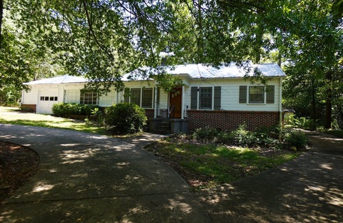 New Castle House | Pine Haven - Large Group - Baby & Pet friendly