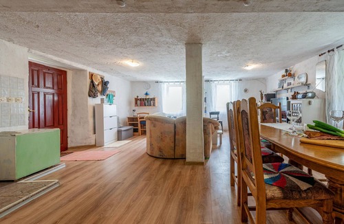 Gracac House | Pine Hill Holiday House