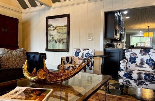Lake Hamilton House | Pine Hill Manor - Lakehouse | Boat Dock + Hot Tub