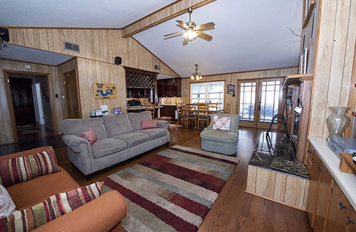 Karnack House | Pine Island Paradise on Caddo with Generator