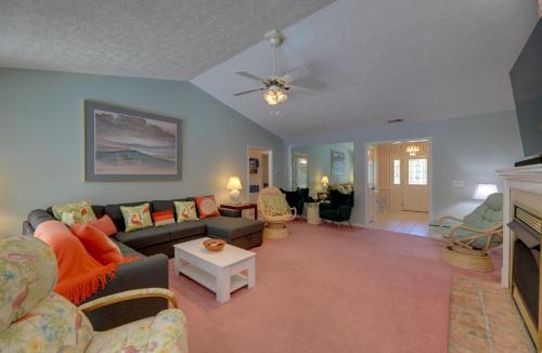 Pine Knoll Shores House | Pine Knoll Shores Getaway - Walk to Beach!