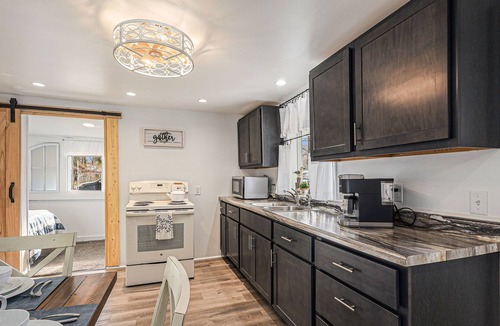Smyrna House | Pine Lake Cottage #2!