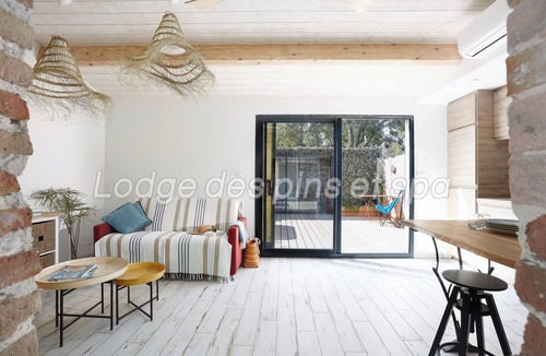 La Garde Cabin | Pine Lodge and Spa