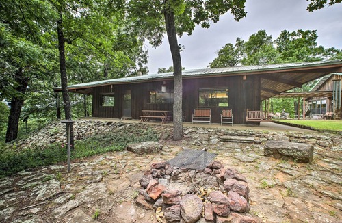 Compton House | 'Pine Lodge Cabin' on 450 Acres in Ozark Mountains