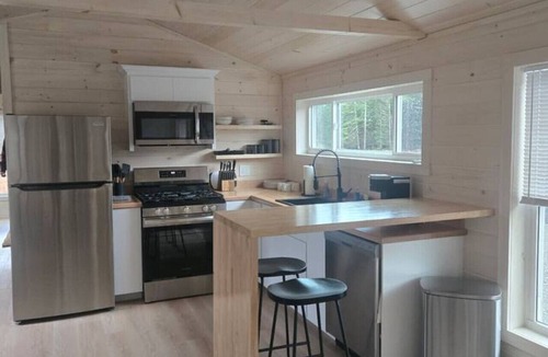 Pittsburg Cabin | Pine Marten Cabin