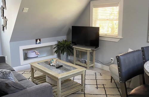 Scarborough Apartment | Pine Point Beach private, quaint, charming studio.