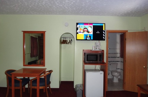 Dodgeville Hotel | Pine Ridge Motel