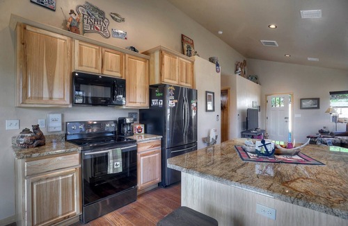 Bayfield Cabin | Pine River Riverside Retreat | Cabin on the Pine River, Fishing, Privacy, AC