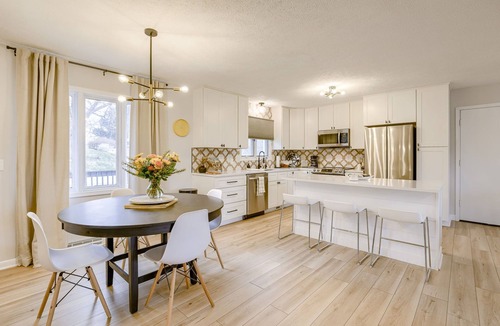 Council Bluffs House | Pine Terrace Place, 10 minutes from downtown Omaha!