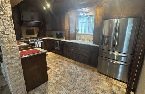 Midland House | Pine tree blvd 3/2 family friendly in midland