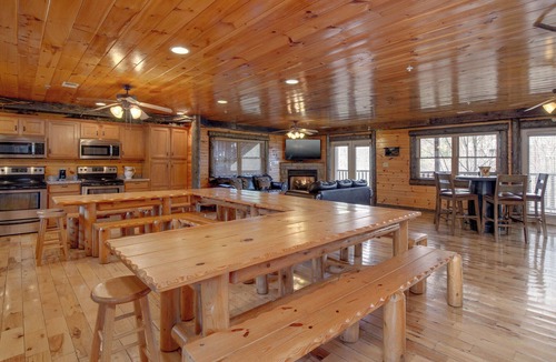 Hemlock Hills Cabin | Pine Tree Lodge by Jackson Mountain Rentals