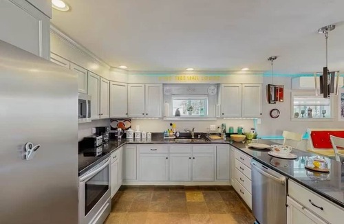 Pittsfield House | Pine Tree Trail Lodge