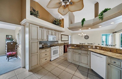 Pine Valley House | Pine Valley - Spacious Rotonda home overlooking lake