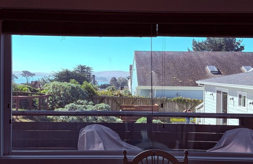 Bodega Bay House | PINE VIEW BUNGALOW - JANUARY DATES AVAILABLE! PET FRIENDLY, HOT TUB