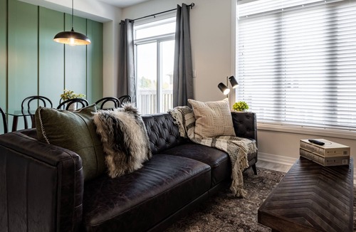 Orangeville House | Pine View Row: Luxurious Designer Townhome