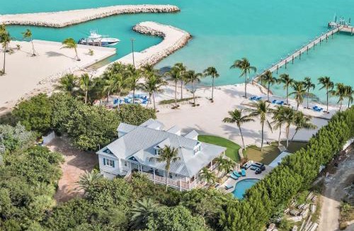 Islamorada House | Pineapple Beach